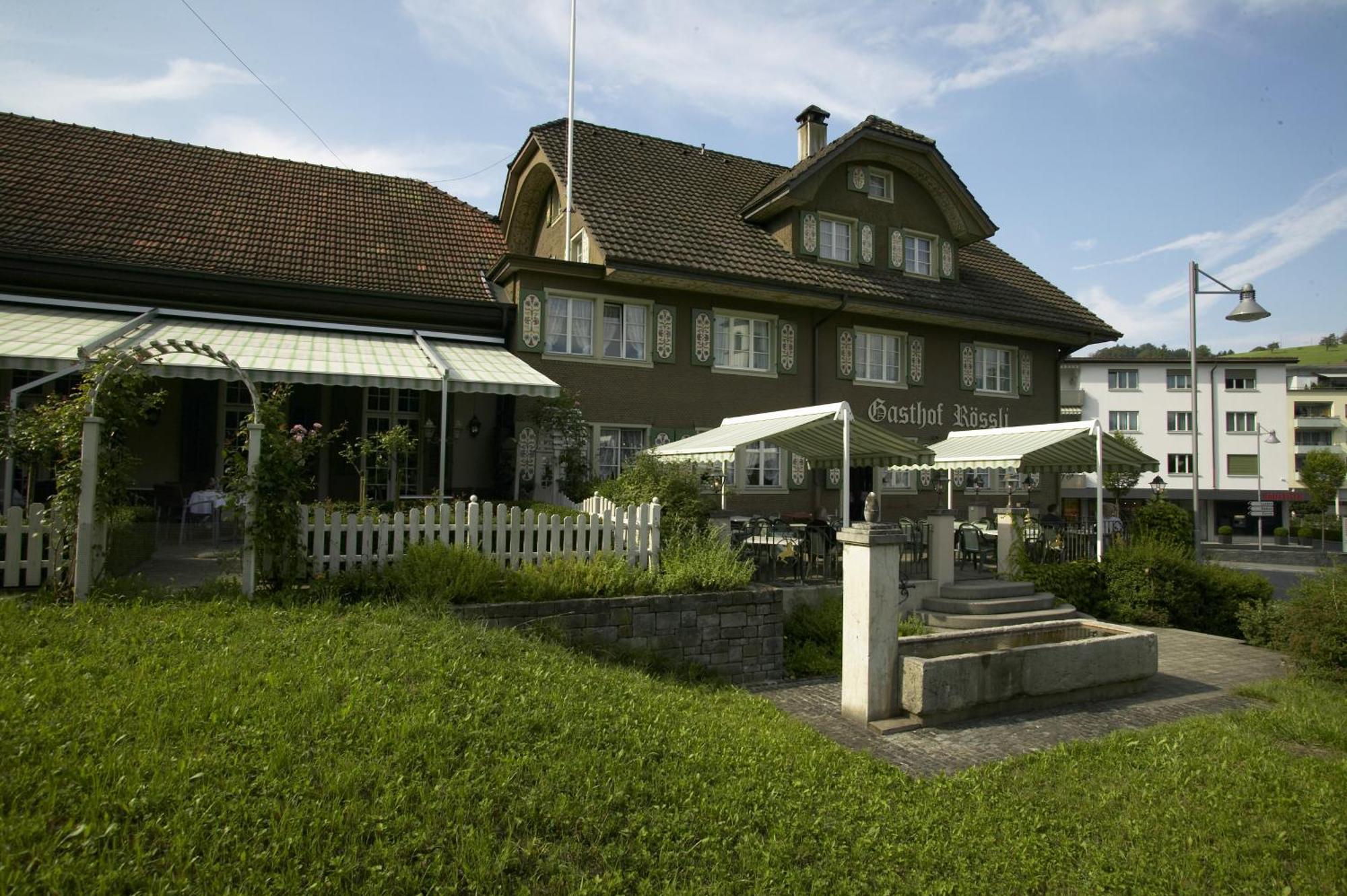 Landgasthof Hotel Rössli Ebikon Exteriör bild