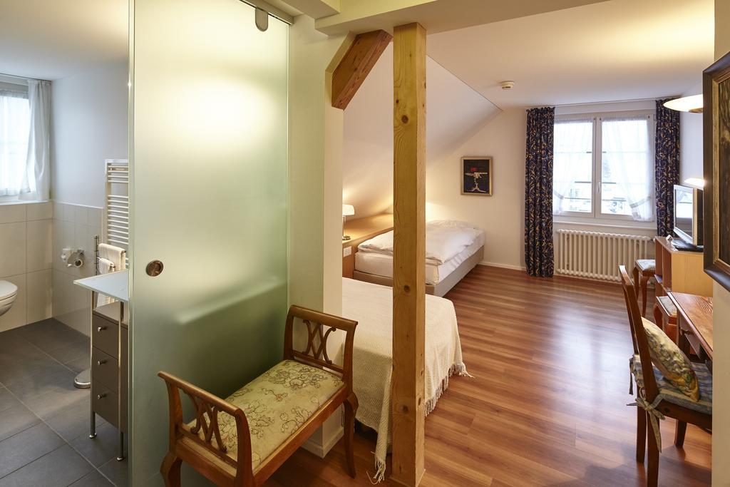 Landgasthof Hotel Rössli Ebikon Rum bild